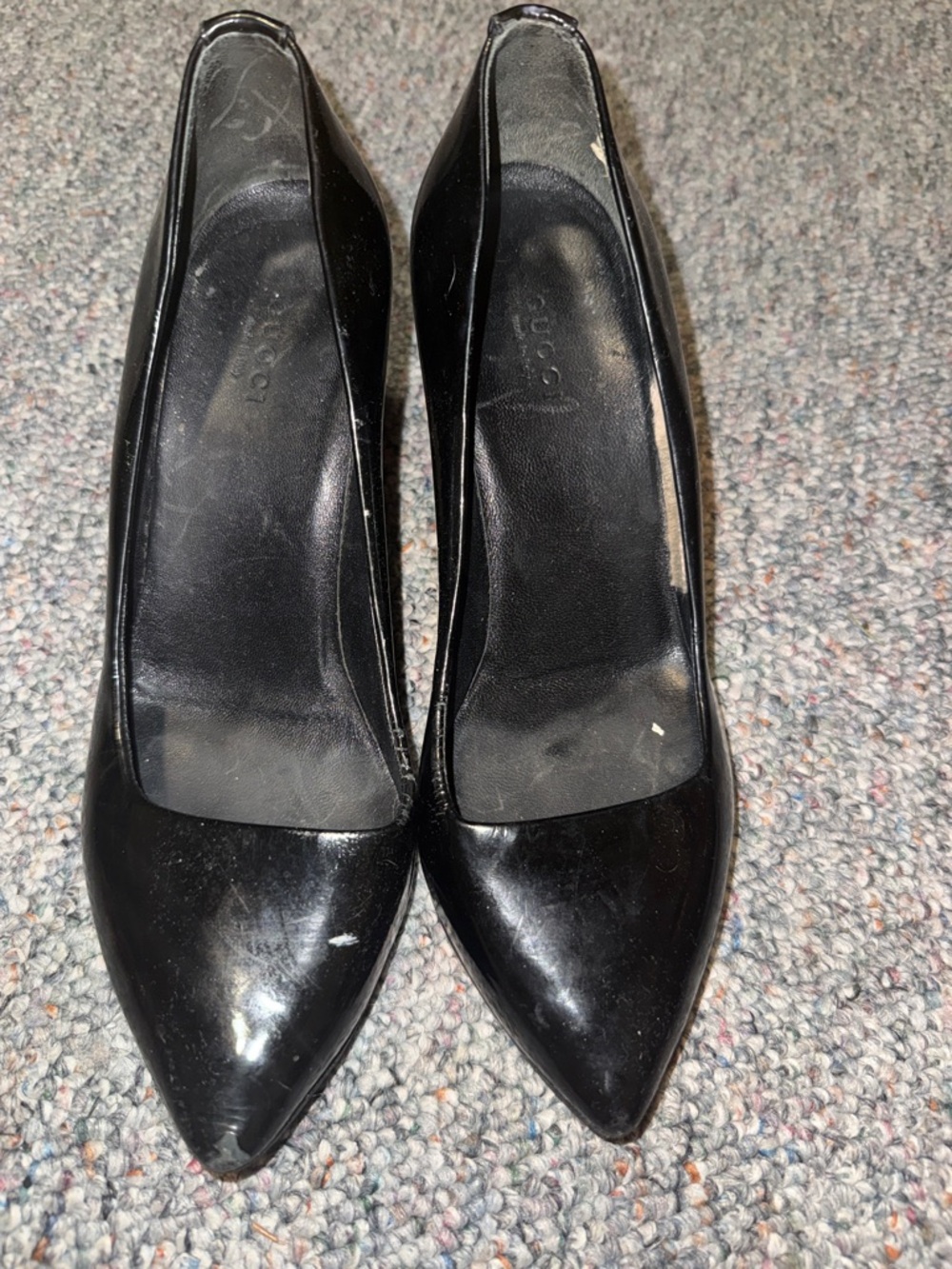 Classic Black Pointed-Toe Women’s Pumps